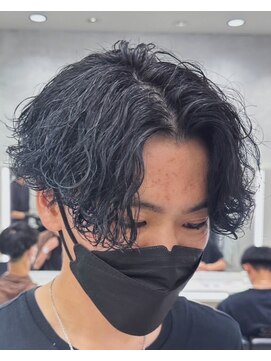 ルースト 西院店(ROOST) スパイラルパーマ×センターパート