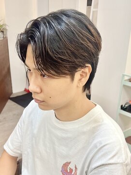 ファルベ(Farbe) ニュアンスパーマ/センターパート/ベリーショート/アッシュ