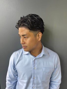 ダンヒルバーバー(dunhill BARBER) センターパート<理容室>[メンズ/シェービング/床屋/銀座]