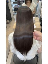 エラ(Ella)&nbsp;自然なストレートに導く髪質改善矯正