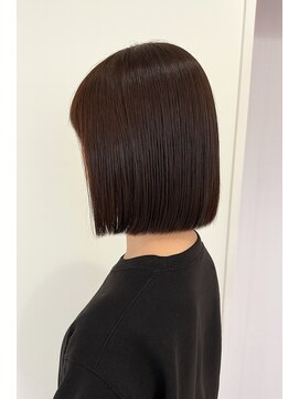 切りっぱなしボブ