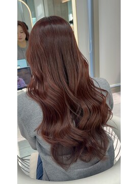 ロンドルピナス 小倉(Lond Lupinus) ミディアムレイヤーカット/似合わせカット/大人ガーリー/20代