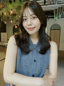 ミンクスオーバー(MINX OVER) 【柔らかロングレイヤー×小顔に見える顔まわり】