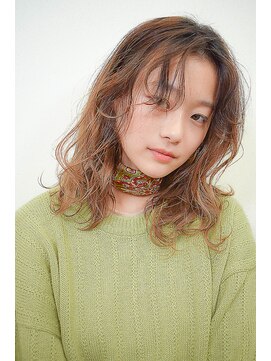 ガーランドウメダ(Garland umeda) リラックスウェーブ＿ミディアム＿00097
