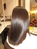 コアフィールフィス(COIFFURE fils) 【見附　今町】ストレートロングヘア