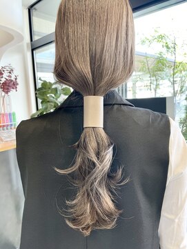 ニコフクオカヘアーメイク(NIKO Fukuoka Hair Make) 福岡天神/シークレットハイライト/透明感グレージュ/オリーブ
