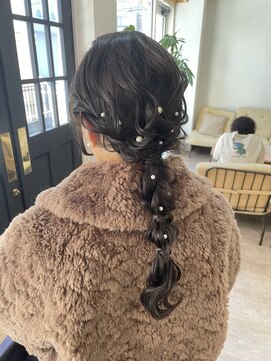 モーブ 代官山(mauve) 王道ふわふわ編みおろしアレンジ