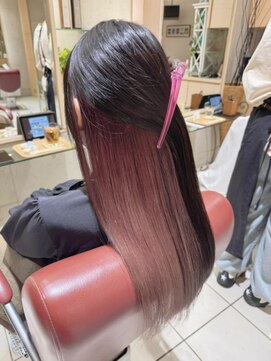 エム インターナショナル 春日部本店(EMU international) 淡めピンクのインナーカラー