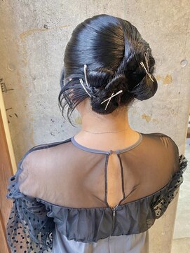 シーモアアンドサンズ(Seymour and Sons) お呼ばれタイトヘア