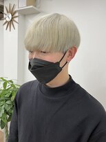 メンズカット ツーブロックマッシュ ホワイトカラー 韓国風ヘア