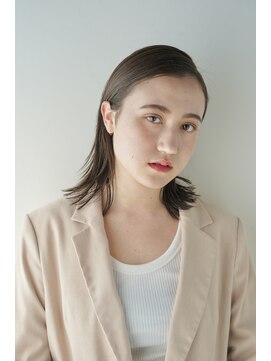 グーム(goom.) 大人可愛い切りっぱなしひし形レイヤーカットモカベージュ