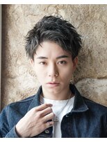 カライングドゥ(ing deux)&nbsp;スーツ短髪ツーブロック束感モテる黒髪シークレットパーマ流行