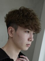 フィフスパーク(fifth PARK)&nbsp;渋谷スペインカールラルフカール刈り上げ高めツーブロックメンズ