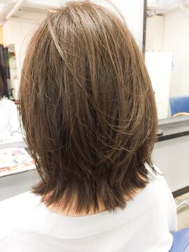ページボーイ美容室 [お客様スタイル]ナチュラル×くびれミディ