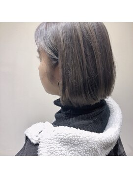 マギーヘア(magiy hair) [meyou]ミニボブ ハイトーン ラベンダーグレー