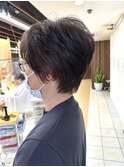 大人女性ショートボブ　メリハリショート　ひし形くびれ