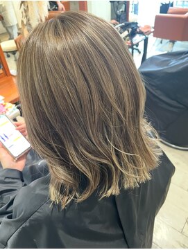 ドゥニカ(donica) highlightカラー