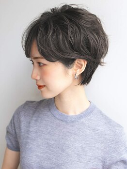 楓の森の写真/10年後も健康な髪◇繰返す白髪染めだから髪と頭皮を考えた施術を♪髪の手触りに差が出るヘアマニキュアが◎