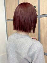 ネオリーブ クーロ(Neolive curro)&nbsp;小顔タッセルボブ×丸型、卵型[ぱつっとボブ/チェリーブラウン]