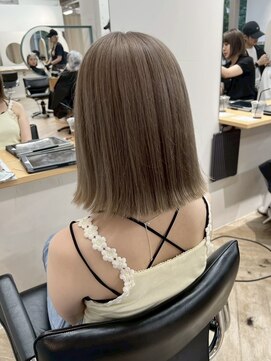 ラヴィズム(LUVISM) ダブルカラー/ケアブリーチ/インナーカラー/顔周りレイヤー