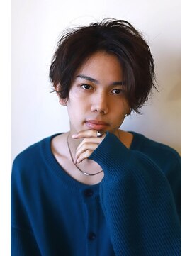 アミックス リツリン コウエン AMIX RITSURIN PARK さらっとした質感が上品なセンターパート