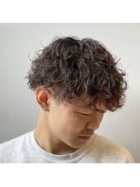 レジナヴィータ 栄(Reginavita)&nbsp;【メンズ人気】波巻きスパイラル 髪質改善ケアパーマ