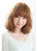 毛先の動きとエアリー感でフェミニンなボブに変身