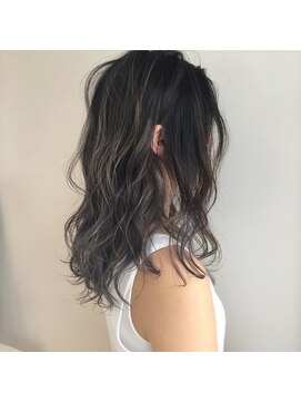 カシェ シモムラ(Cashe'e SHIMOMURA) 西海岸風カラー