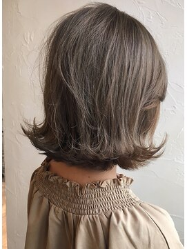 オーストヘアー ミコ(Aust hair Mico) ☆透明感たっぷり　オリーブカラー☆