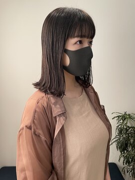 トレス(TRESS) 外ハネボブ　ミディアムレイヤー　前髪シースル