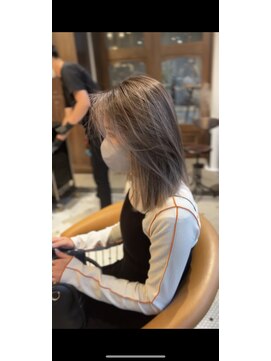 リバレッジ 広尾(Leverage) ハイトーンシルバーグレー【広尾/恵比寿】担当:柴崎