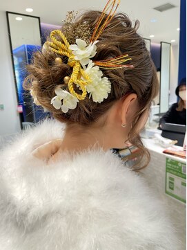 ヴィヴィッド(VIV ID) 成人式アレンジヘアセット