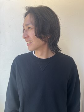 レガロ(REGALO RESORT) 【Suzuki】センター分けメンズスタイル