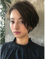 ロビー 表参道(ROBBY) 大人ショート/ひし形シルエット/前髪長め/耳掛け/30代・40代