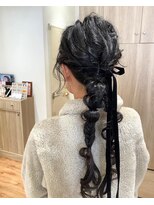 ヘアーアミューズ パール(Hair Amuse) ツインポニーテール