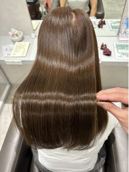 レーヴバイキートス(REVE by kiitos)の写真/【西梅田/徒歩5分】広がり・うねりが気になる方必見！<REVE>の髪質改善で自分史上最高の美髪へ導きます＊