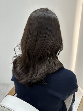 ジーナ 博多筑紫口(Zina) 赤み消しオリーブグレージュ×艶髪透明感カラー!【福田れん】