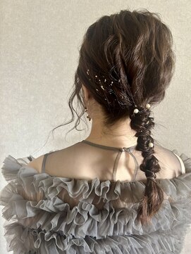 エル(Ailes) お呼ばれヘア/編みおろし