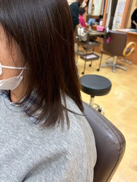 簡単スタイリング髪質改善カラーフェイスレイヤーこなれミディ