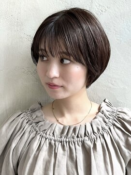 アフロート ルヴア(AFLOAT RUVUA) 『岩田莉奈』40代50代お洒落な白髪染ショートボブ新宿ケアカラー