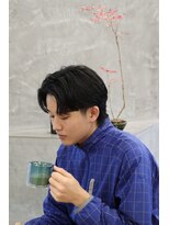 にもう&nbsp;毛流れセンターパート