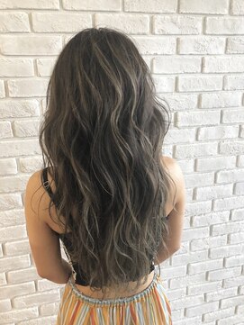 フェニーチェ オン ザ ビーチ(FENICE on the beach) ハイライトカラー