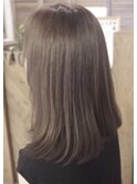 ロング×グレーアッシュ