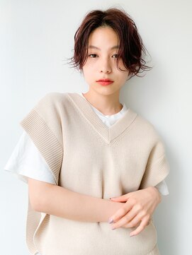 ネイヴィル オモテサンドウ(navile omotesando) 【yuka】センターパート×ハンサムパーマ20代30代40代
