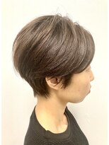 エミュスト(Emuest) ダークアッシュ耳かけショート