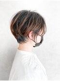 横顔美人ショート
