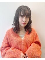 ホロ(hollo) 緩めパーマ ニュアンスカール パーマミディアム ロングボブ