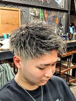 フォーコーナーズカットショップスリーセント 栄(FourCornersCutShop 3/cent)&nbsp;【ツイストパーマ×ホワイトメッシュ】