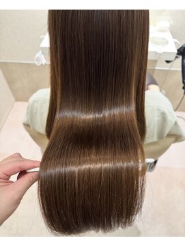 【完全個室サロン】Eleanor spa&treatment 北千住【3月31日 OPEN(予定)】 艶髪ブラウン