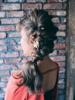 ヘアアンドリラクゼーション シャッセ(Hair&Relaxation SASE)&nbsp;ねじり編みおろしアレンジ